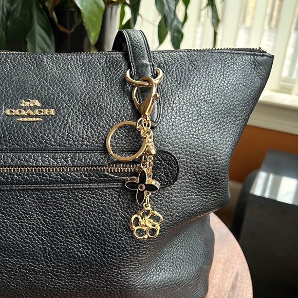 New ABSTRACT FLOWER Bag Charm Black and Gold Tone 🌺 - Picture 2 of 7